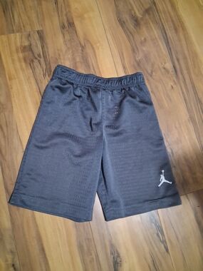 Jordan Gray Mesh Kids Boys' Athletic Shorts with White Jumpman Sz 4t